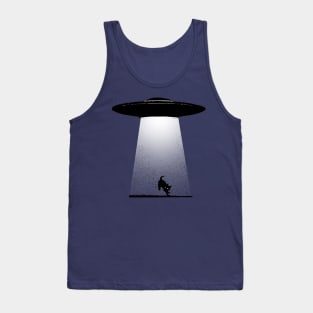 UFO kidnaps a cat Tank Top